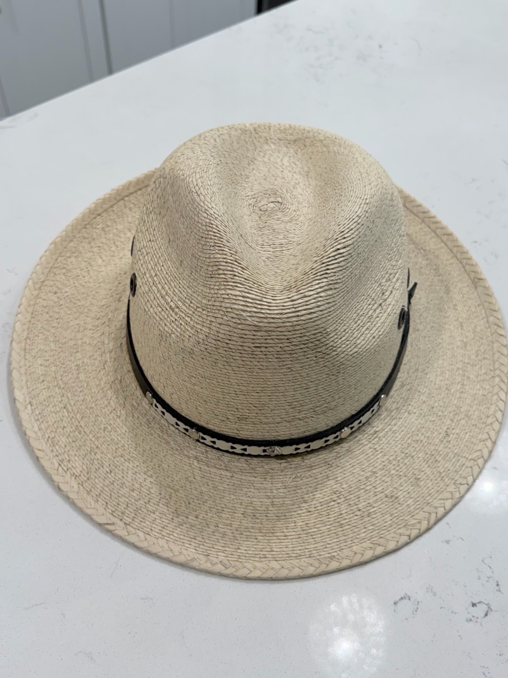 Classic Hat. Beige Straw Wide-Brim Fedora Hat